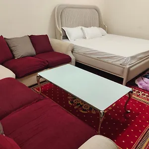 Arnim Serviced - Only For Family شقة