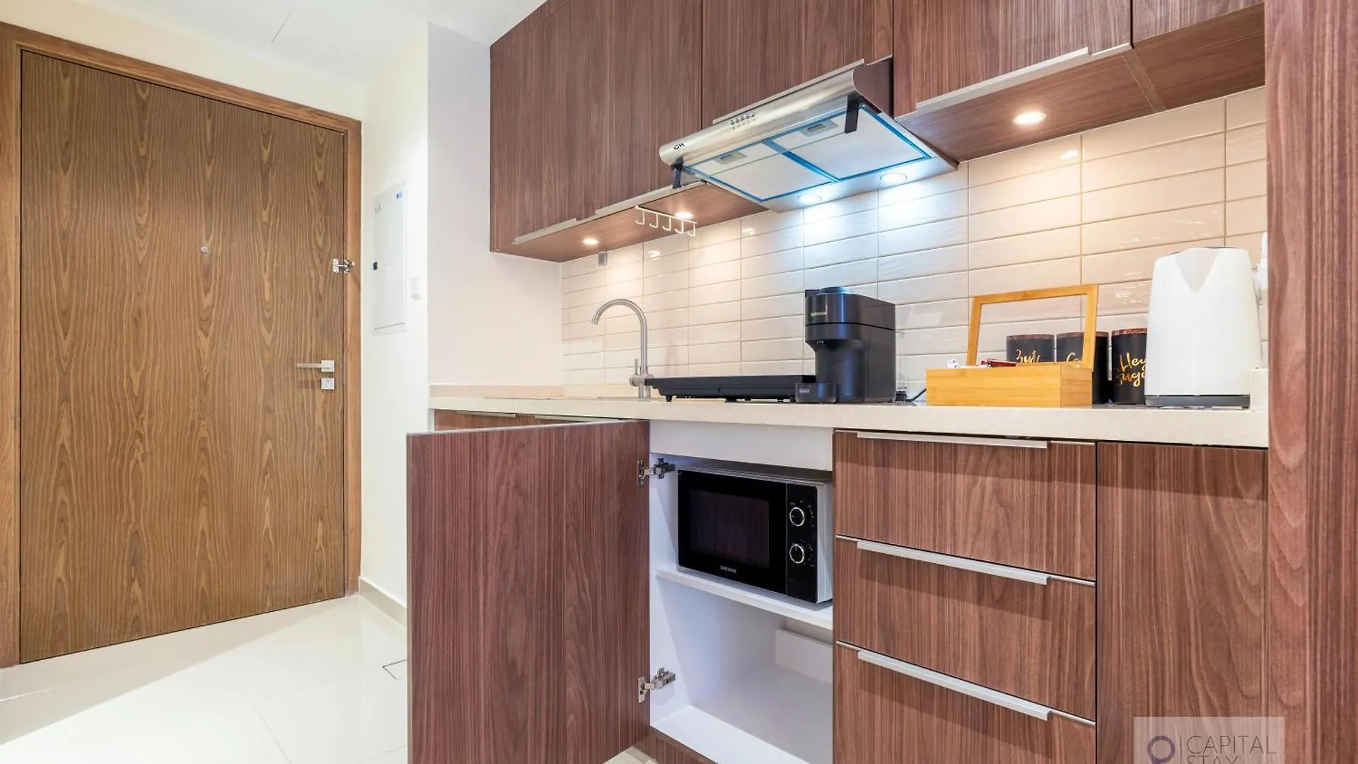 Capital Stay - Studio Apt In Al Zahia Sharjah Apartment